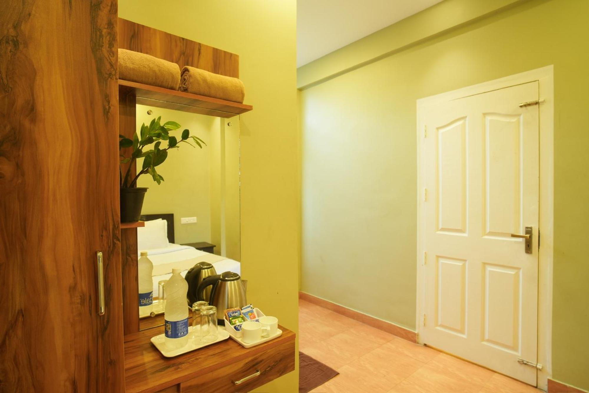 Rasha Residency Hostel Kalpetta Exterior photo