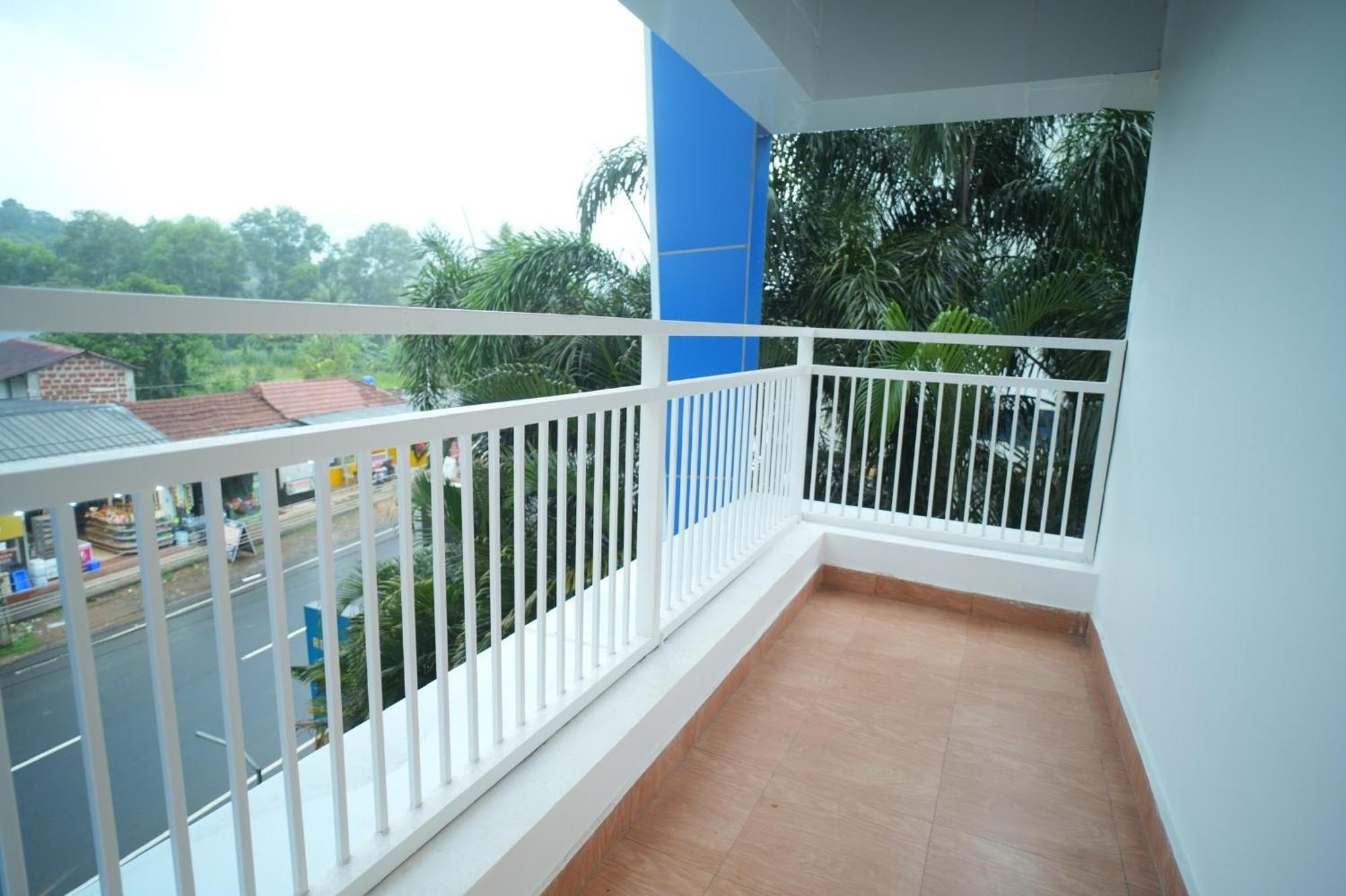 Rasha Residency Hostel Kalpetta Exterior photo