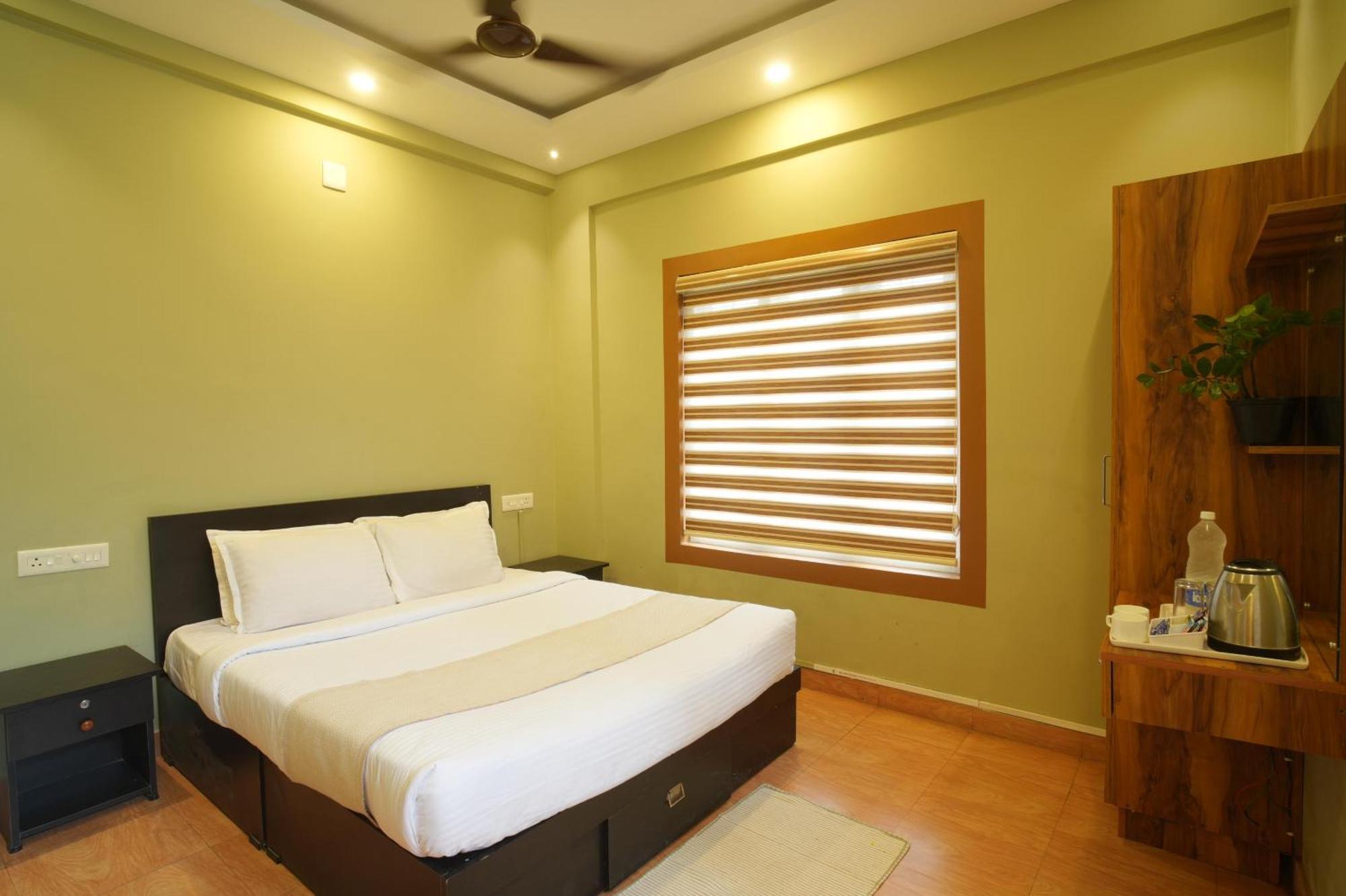 Rasha Residency Hostel Kalpetta Exterior photo