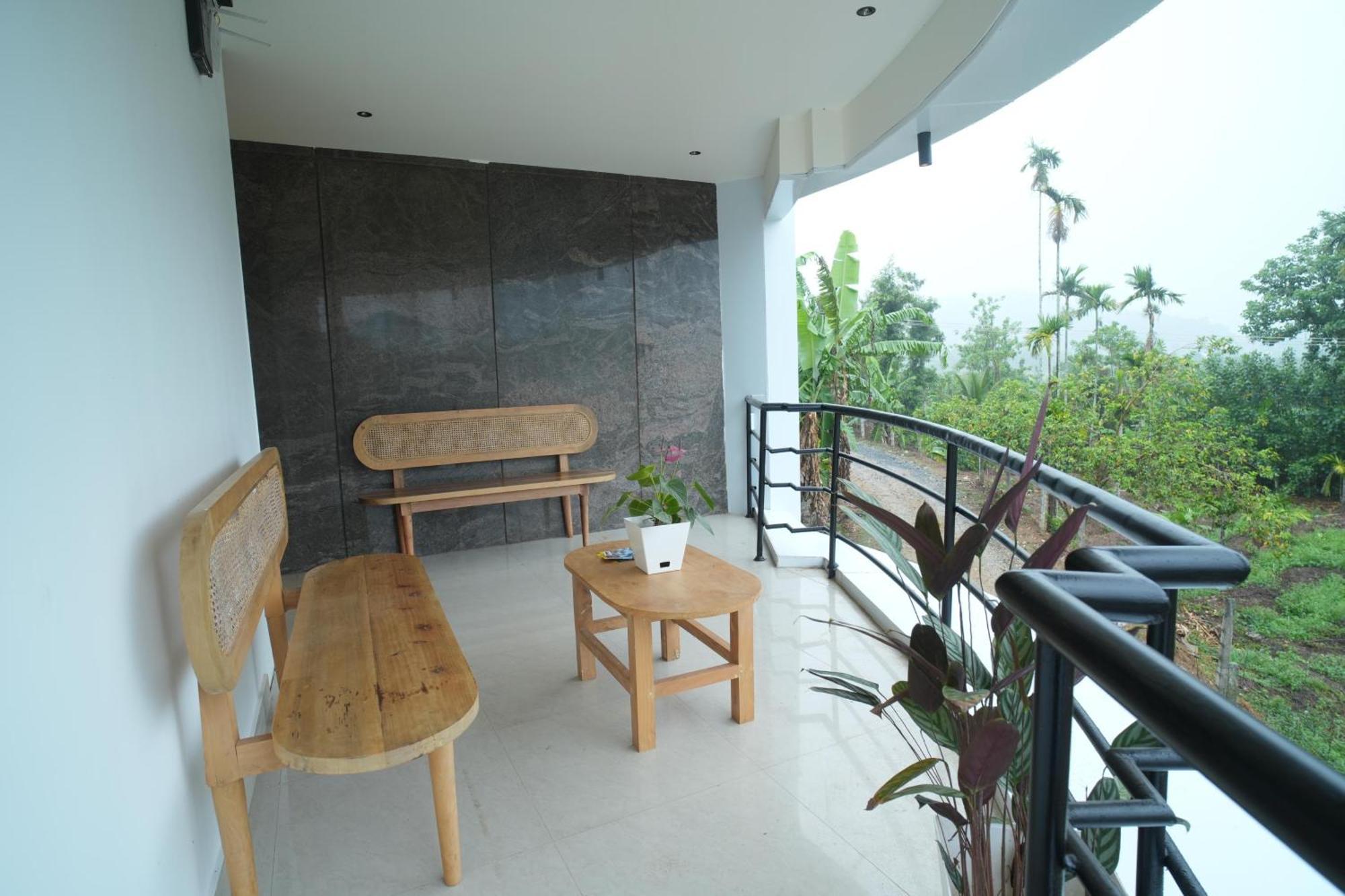 Rasha Residency Hostel Kalpetta Exterior photo