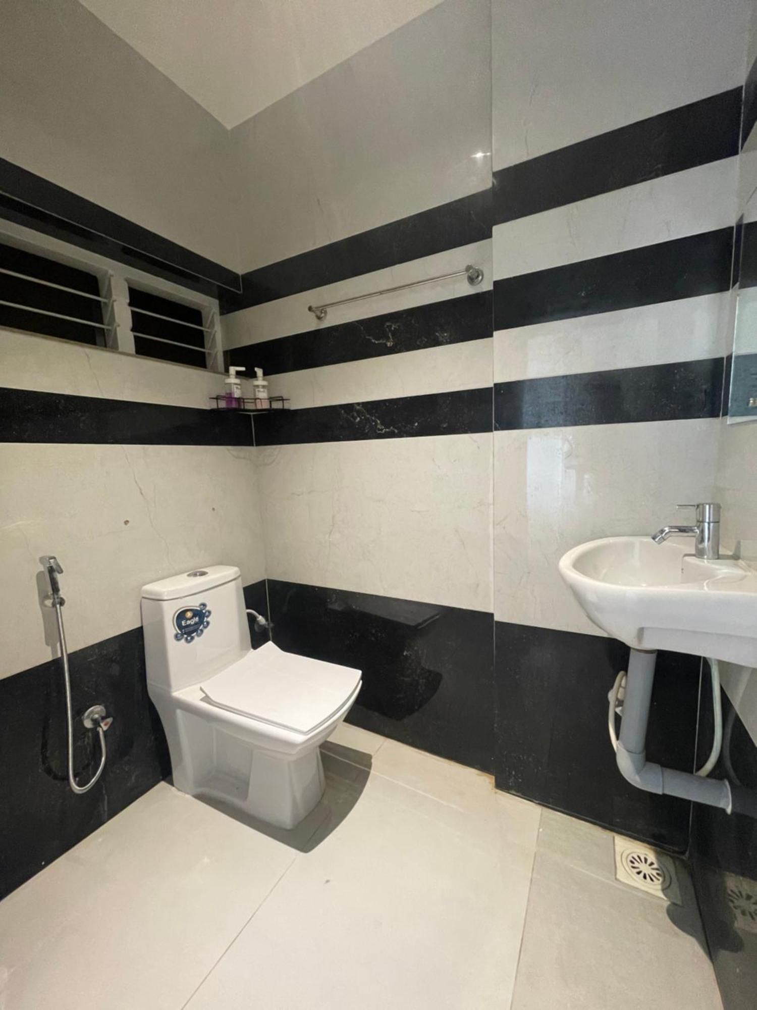 Rasha Residency Hostel Kalpetta Room photo